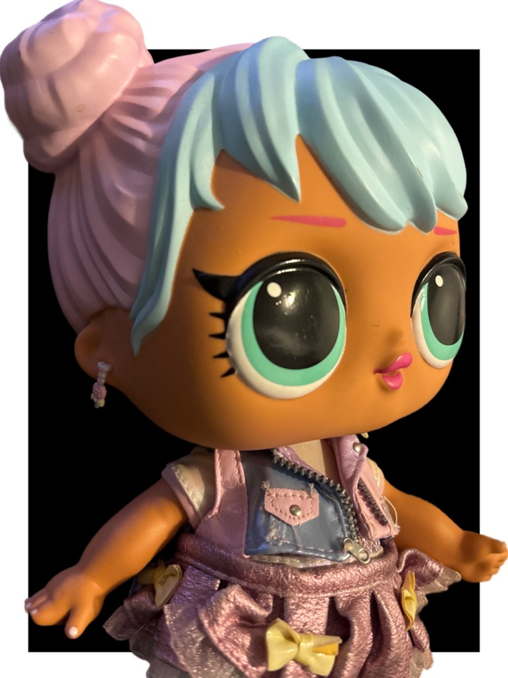 L.O.L. Surprise! Big B.B. (Big Baby) BON BON 11-inch doll